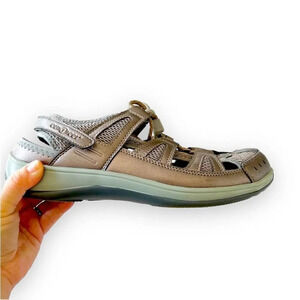 Orthofeet Pewter Faux‎ Leather Fisherman Sandals Women’s Size 12 Wide Orthopedic